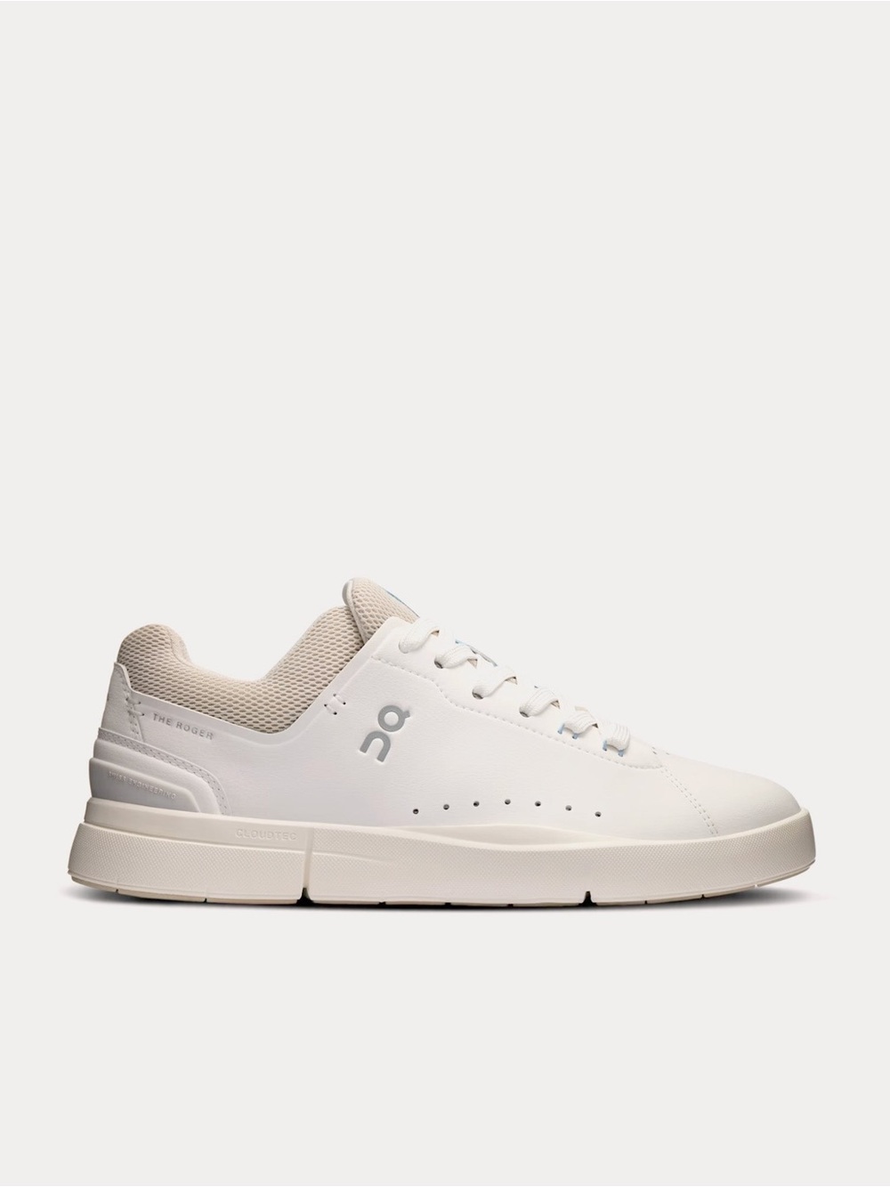 On Running The Roger Advantage Sneakers White Women’s Size 9 CloudTec